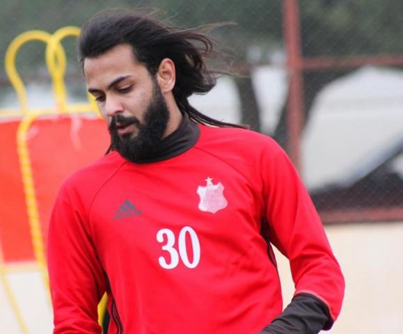 أحمد الحاسي لاعب فريق الاهلي بنغازي لكرة القدم