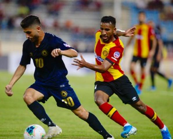 اللاعب الليبي حمدو الهوني في مباراة الترجي والنجمة 