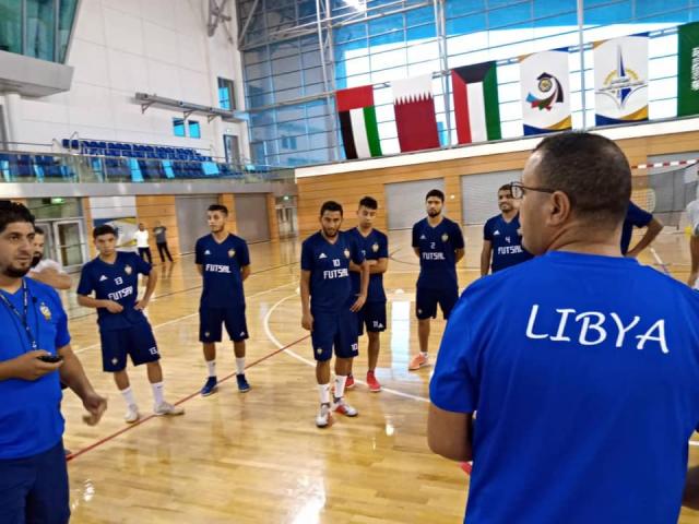 جانت من تدربيات المنتخب الليبي لكرة القدم داخل الصالات بالكويت 