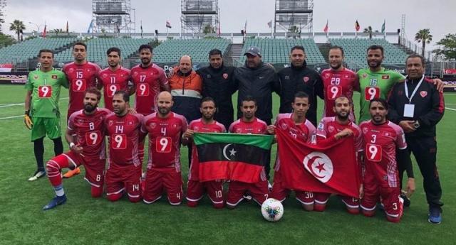 منتخب تونس للكرة المصغرة يرفع العلم الليبي