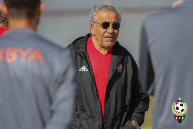 فوزي البنزرتي مدرب المنتخب الليبي لكرة القدم 
