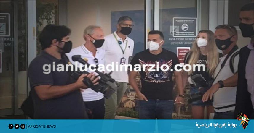 بيدرو يصل إلى إيطاليا لإتمام صفقة الانتقال إلى روما