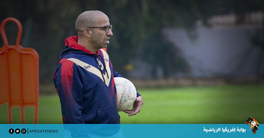 أولمبيك آسفي يعلن رحيل مدربه قبل مواجهة المغرب الفاسي