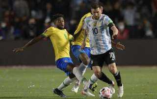 رسميًا - الأرجنتين تفقد ميسي أمام تشيلي وكولومبيا