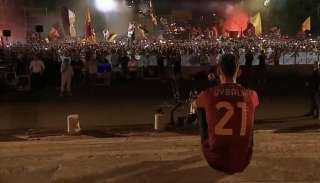 شاهد - آلاف من مشجعي روما يرحبون بباولو ديبالا